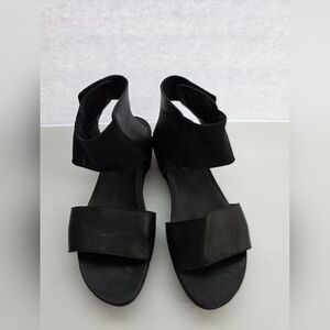 Eileen Fisher Women Spree Sandals Wedge Sporty Black Leather W/Mesh Straps  Sz 7